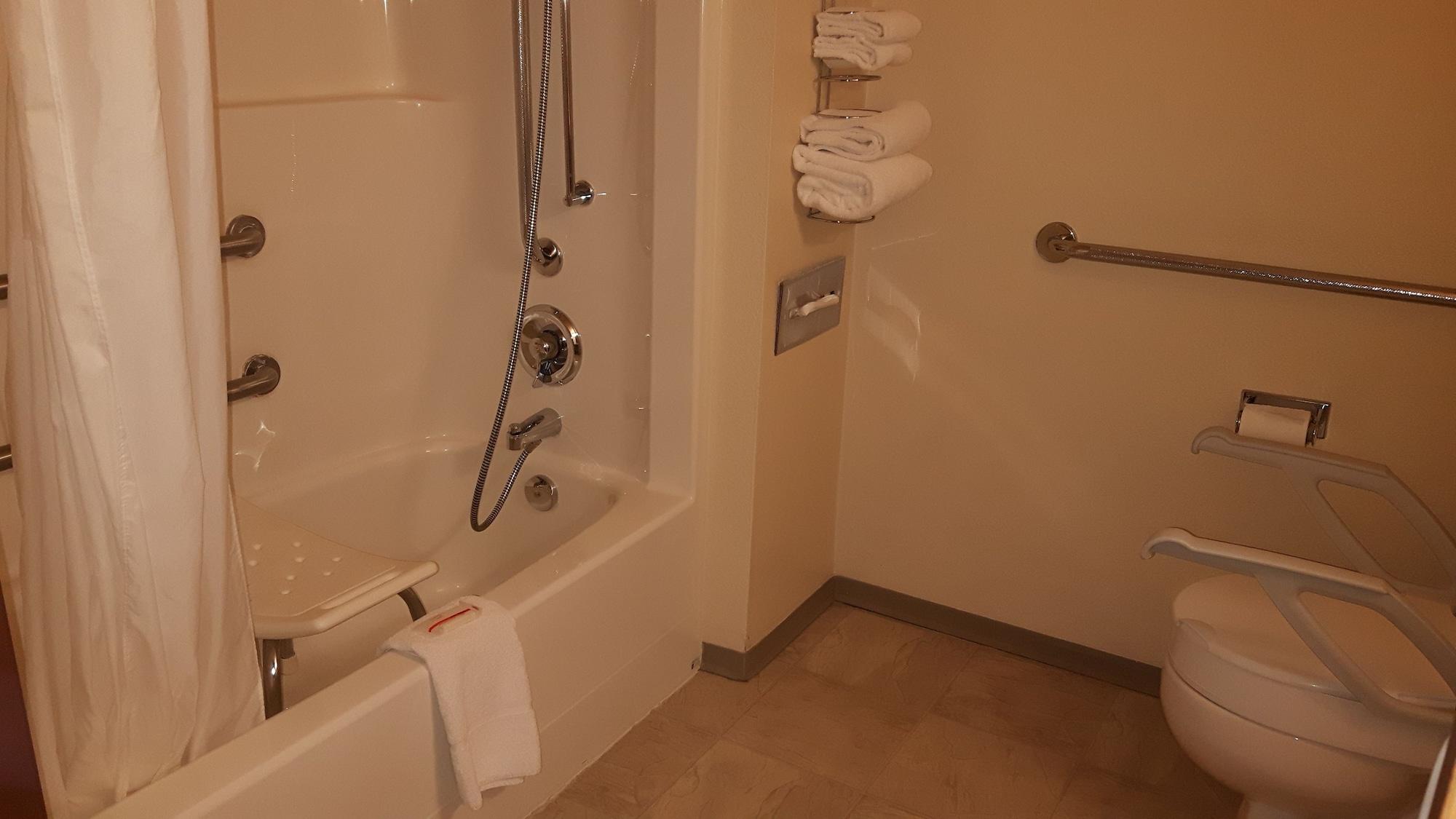 Super 8 By Wyndham Moose Jaw Sk Hotel Buitenkant foto