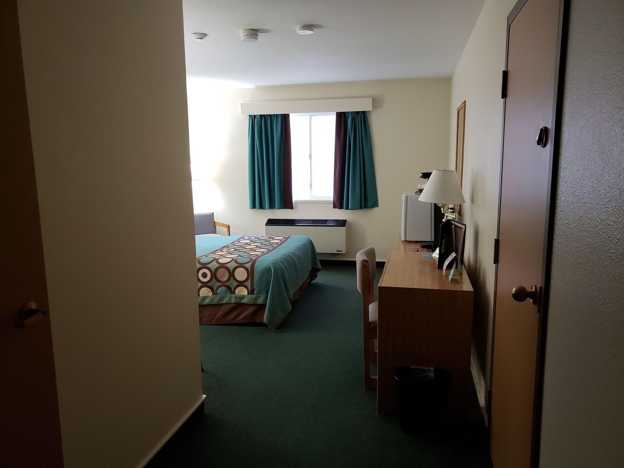 Super 8 By Wyndham Moose Jaw Sk Hotel Buitenkant foto