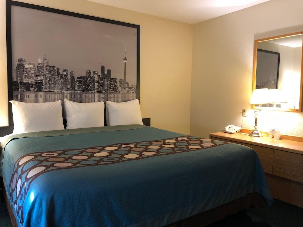 Super 8 By Wyndham Moose Jaw Sk Hotel Buitenkant foto