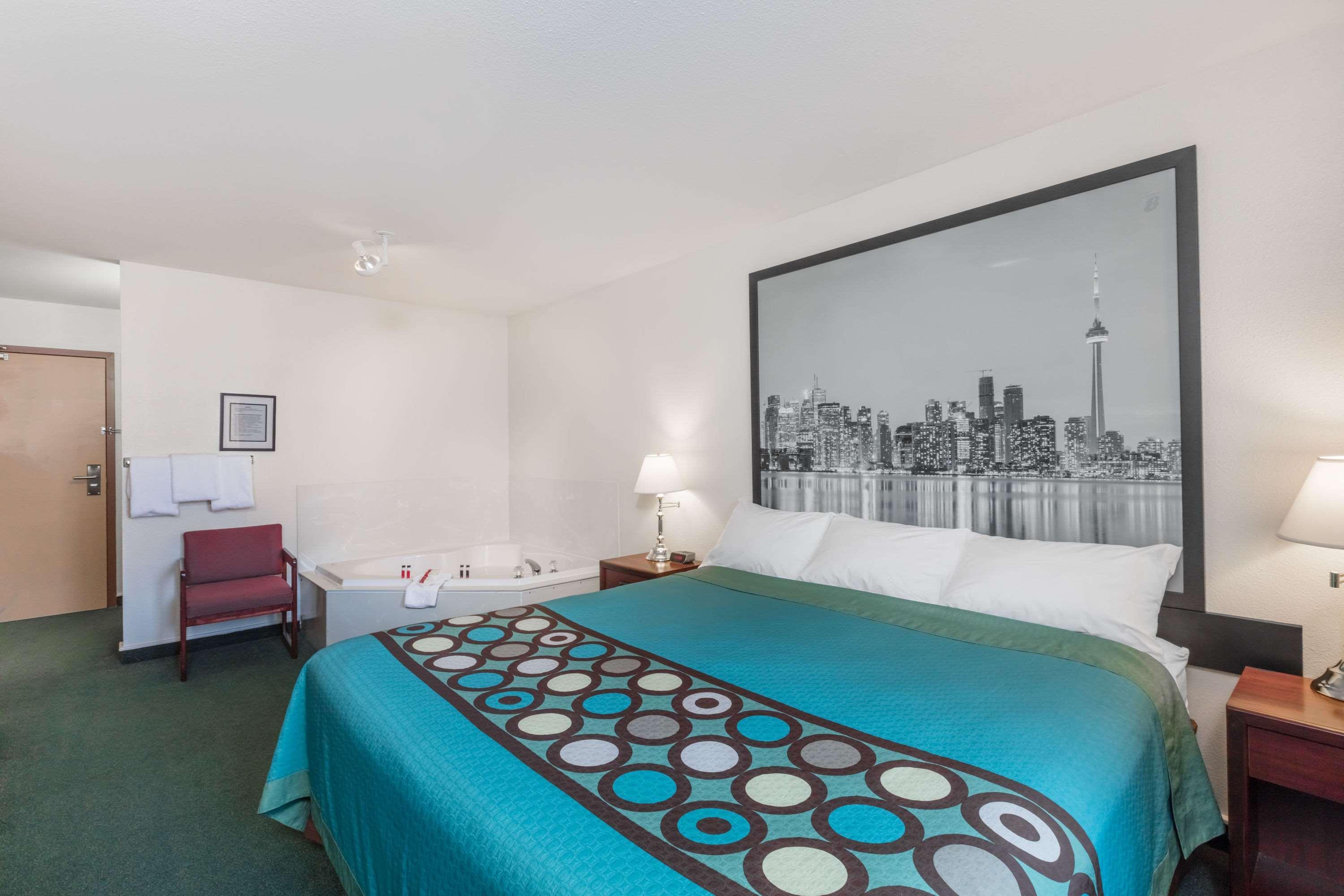 Super 8 By Wyndham Moose Jaw Sk Hotel Buitenkant foto