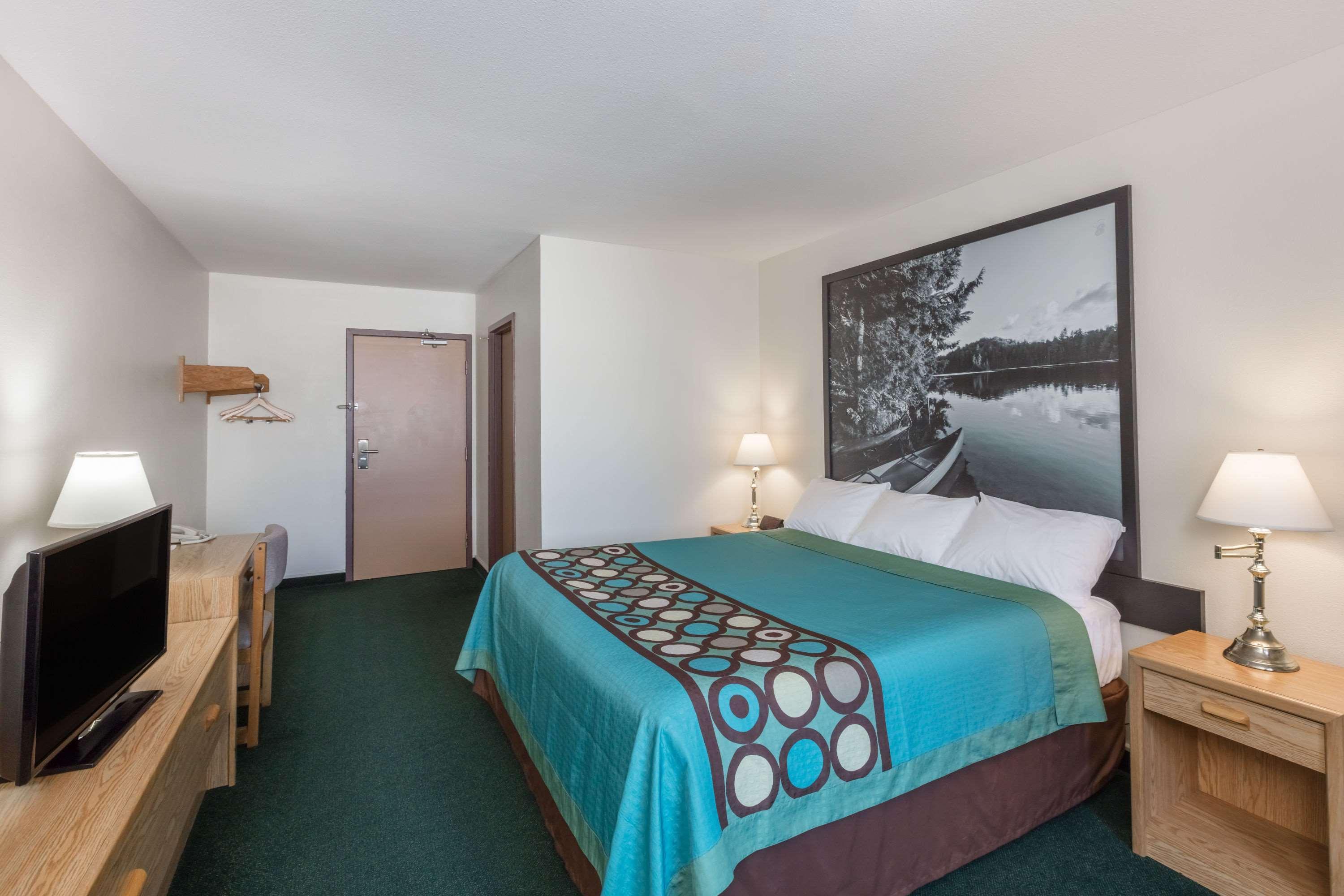 Super 8 By Wyndham Moose Jaw Sk Hotel Buitenkant foto