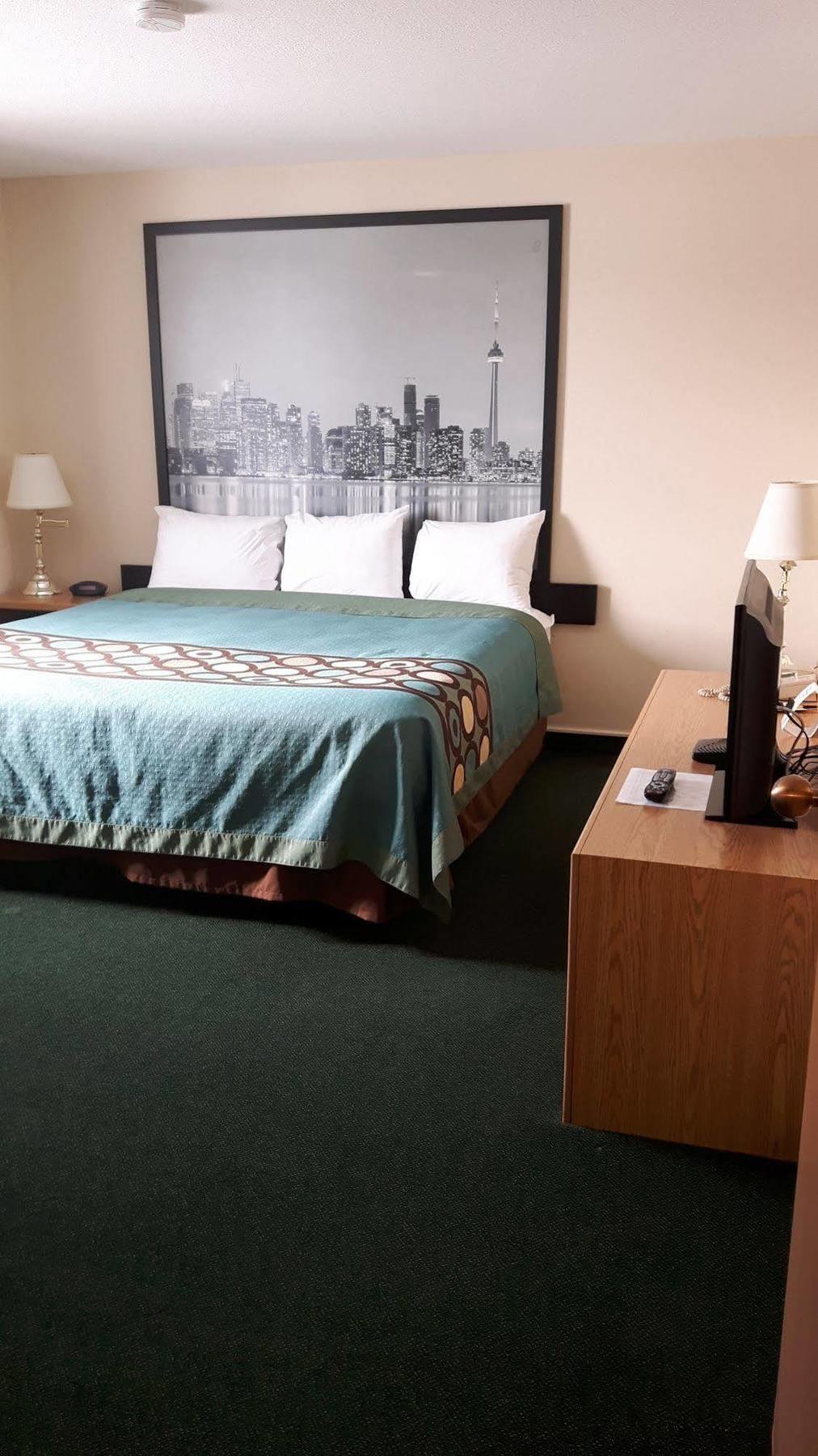 Super 8 By Wyndham Moose Jaw Sk Hotel Buitenkant foto
