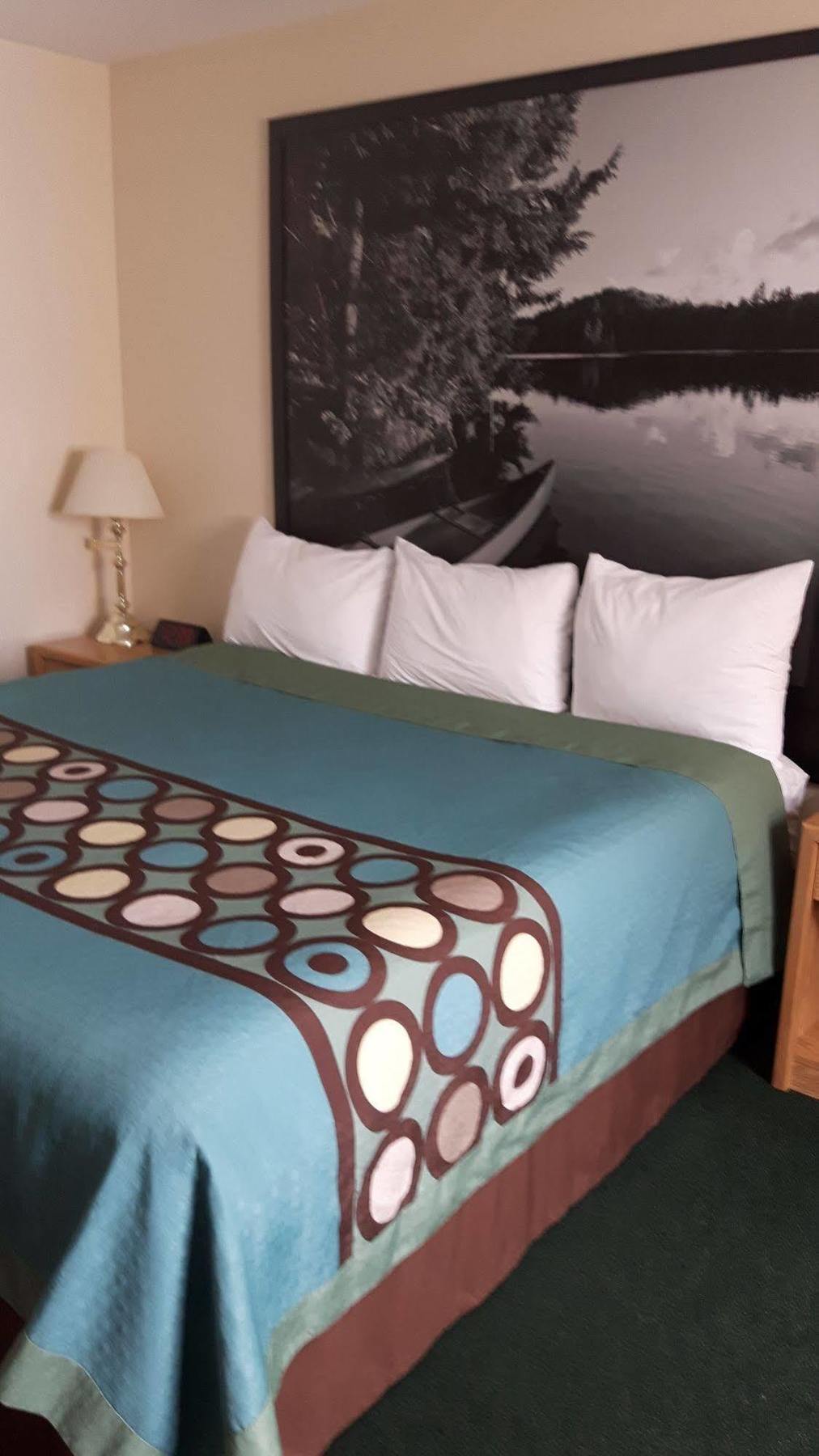 Super 8 By Wyndham Moose Jaw Sk Hotel Buitenkant foto